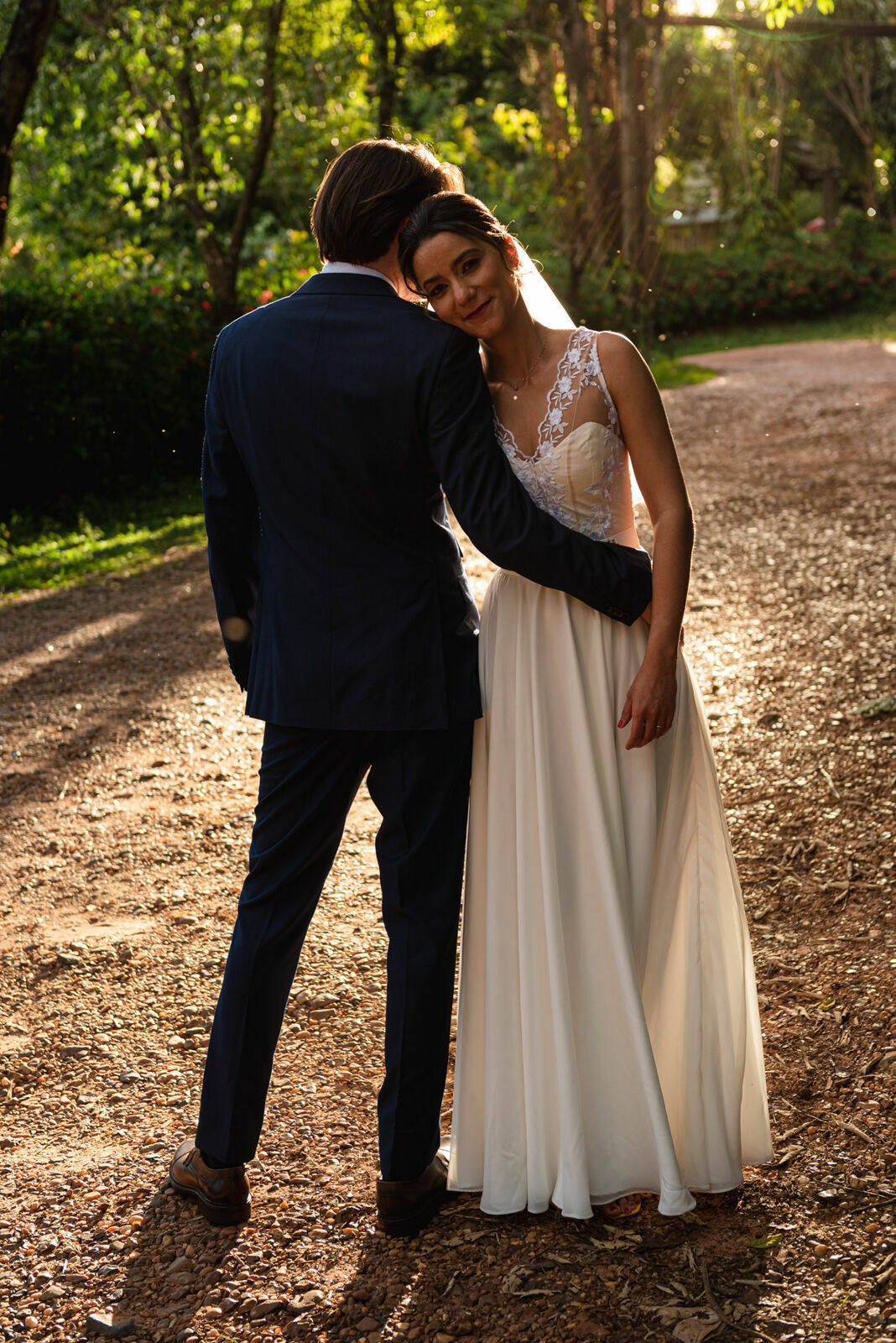 Foto Melhor horário para casar ao ar livre: garanta luz natural e fotos incríveis! Foto Melhor horário para casar ao ar livre: garanta luz natural e fotos incríveis! - Imagem 12