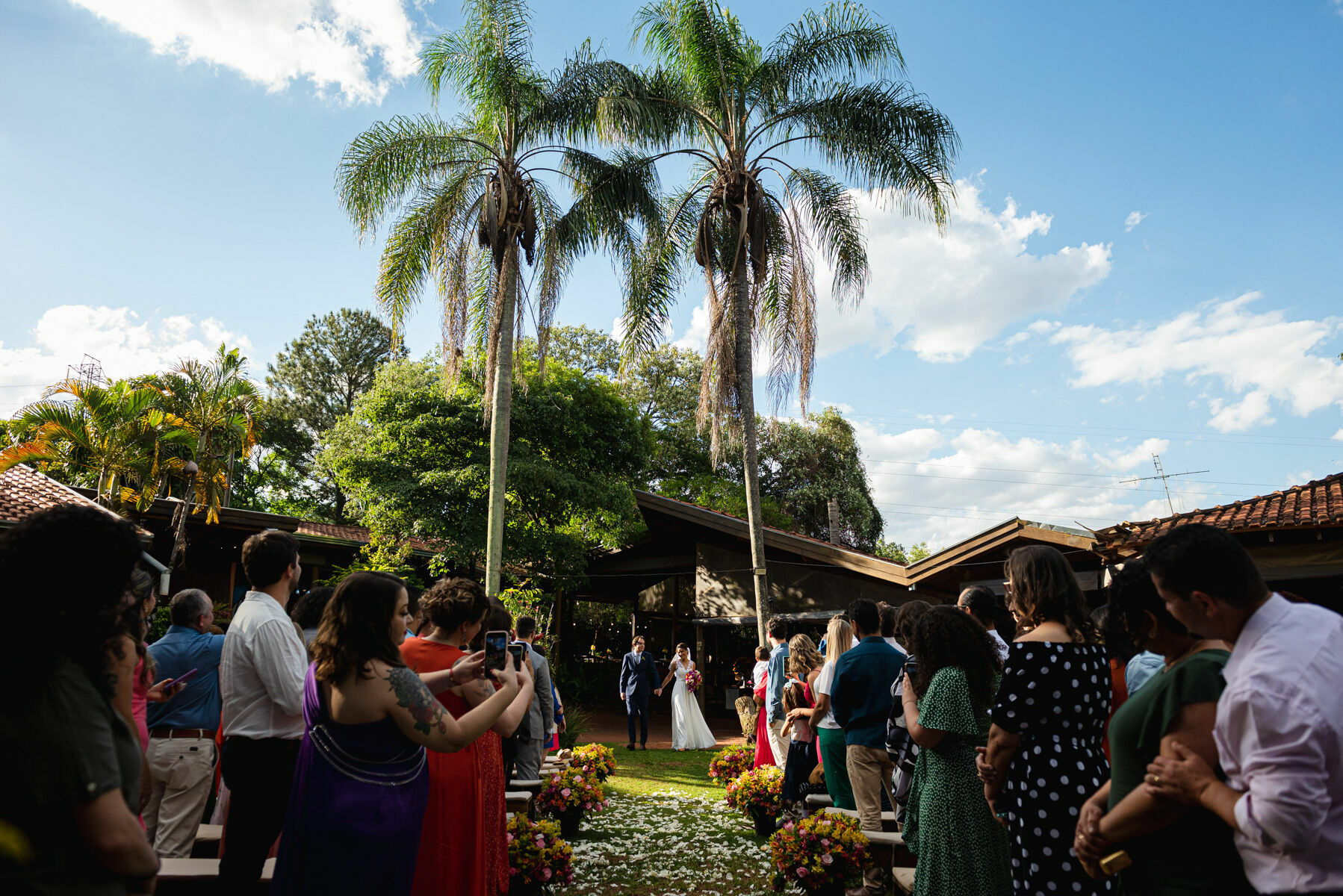 Foto Melhor horário para casar ao ar livre: garanta luz natural e fotos incríveis! Foto Melhor horário para casar ao ar livre: garanta luz natural e fotos incríveis! - Imagem 14