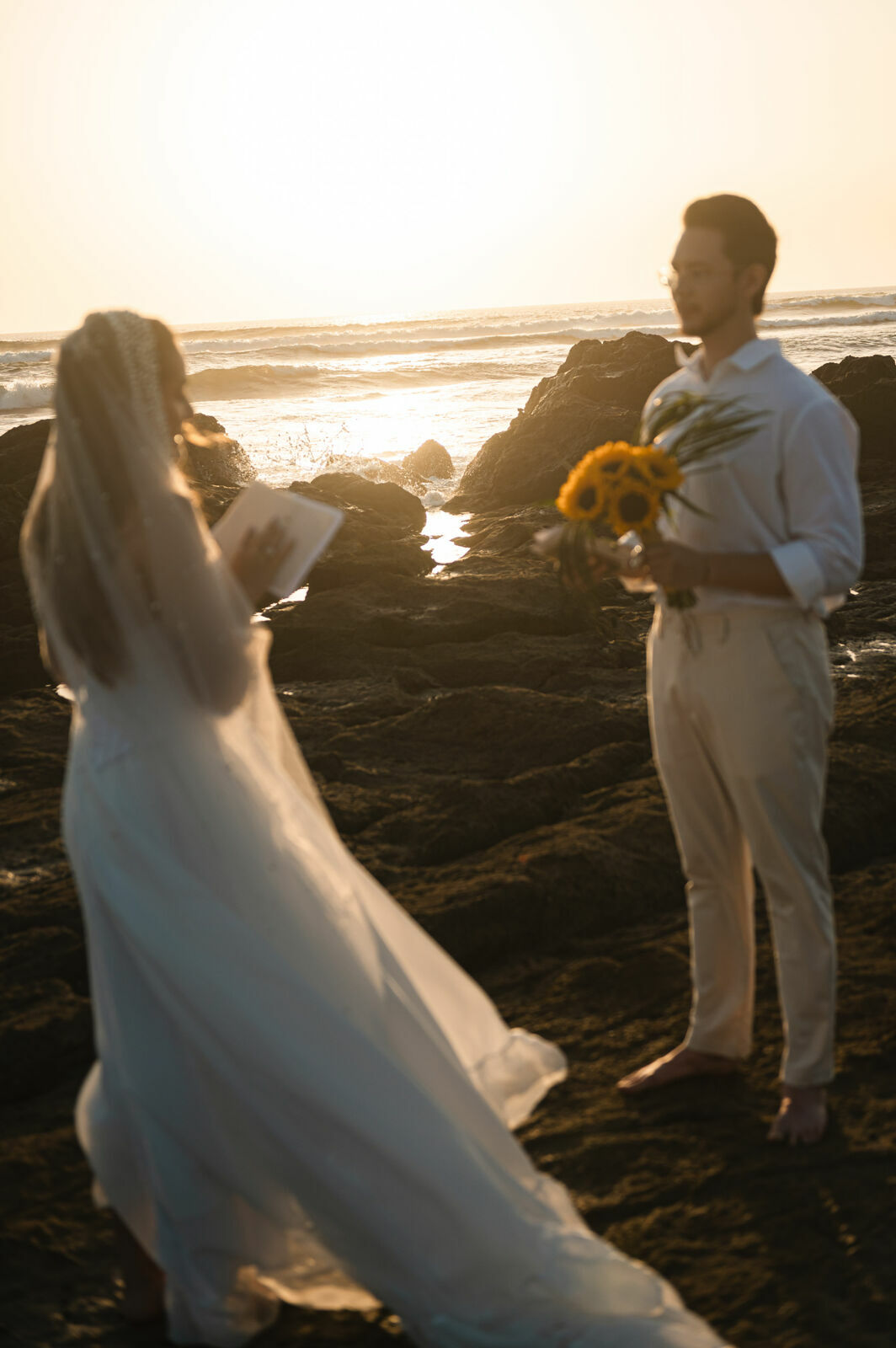 Foto Elopement Wedding at Langosta Beach, Costa Rica | Barbara & Gabriel (English Version) - Imagem 9