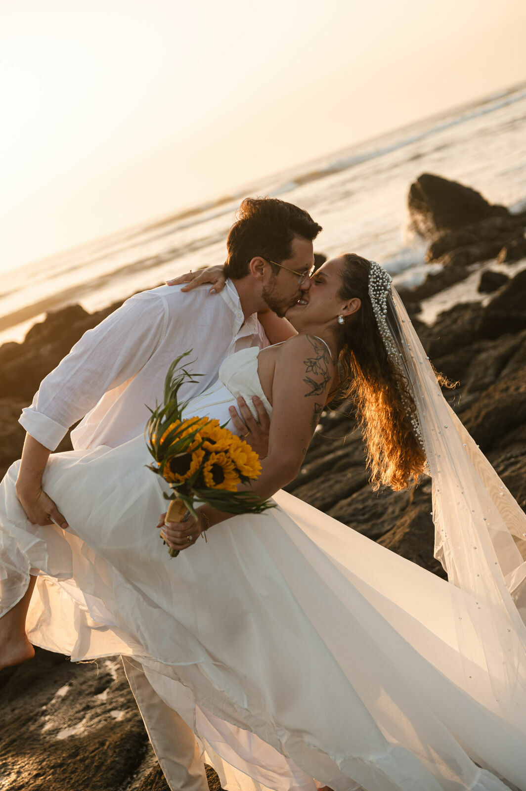 Foto Elopement Wedding at Langosta Beach, Costa Rica | Barbara & Gabriel (English Version) - Imagem 13