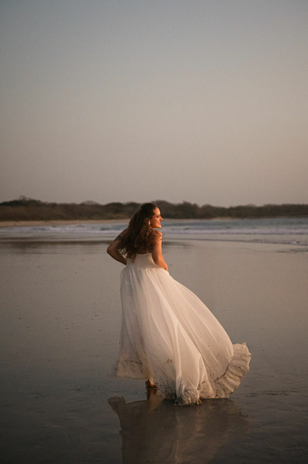 Foto Elopement Wedding at Langosta Beach, Costa Rica | Barbara & Gabriel (English Version) - Imagem 27