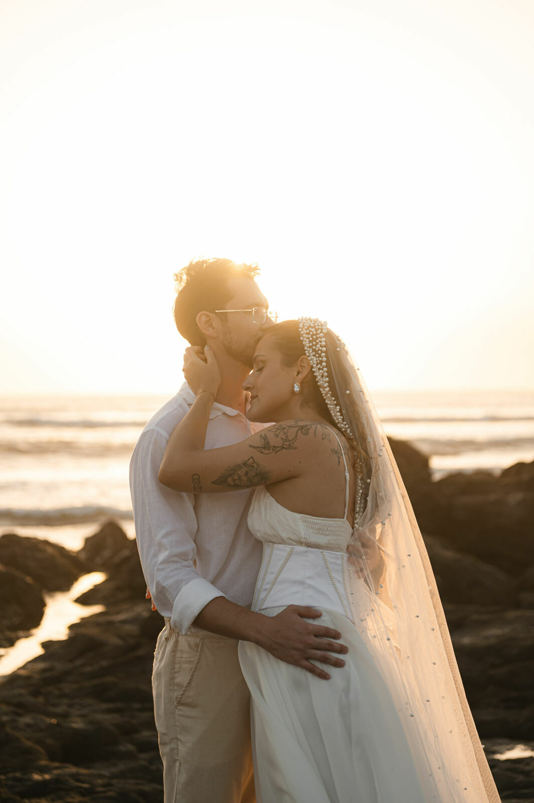 Foto Elopement Wedding at Langosta Beach, Costa Rica | Barbara & Gabriel (English Version) - Imagem 14