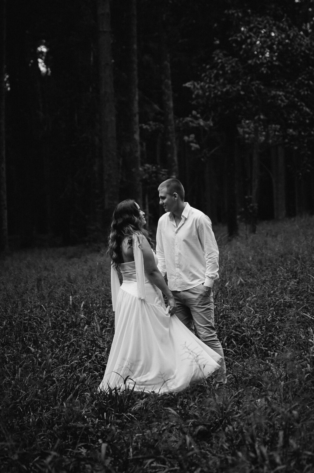 Foto ensaio prewedding vila embaubas floresta batatais karina gabriel Foto ensaio prewedding vila embaubas floresta batatais karina gabriel - Imagem 20