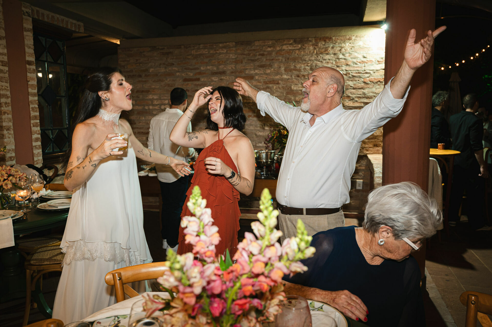 Foto mini casamento casa amprino ribeirao preto monalisa e nathalia Foto mini casamento casa amprino ribeirao preto monalisa e nathalia - Imagem 86