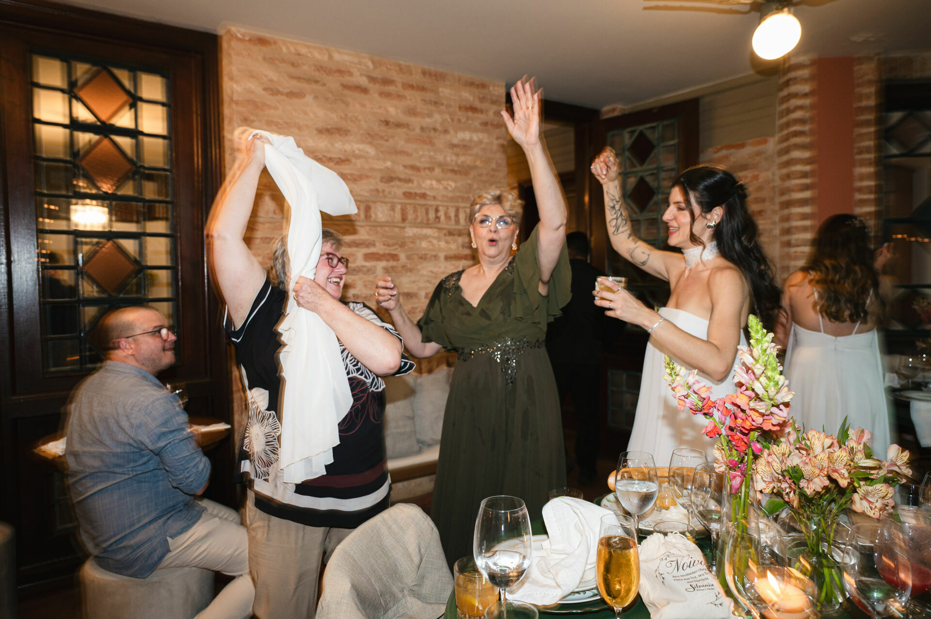 Foto mini casamento casa amprino ribeirao preto monalisa e nathalia Foto mini casamento casa amprino ribeirao preto monalisa e nathalia - Imagem 91